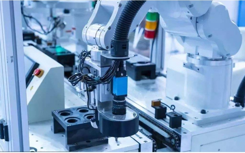 疫情推動工業企業智能制造進程，工業機器人 自動化生產、線上辦公成應對利器